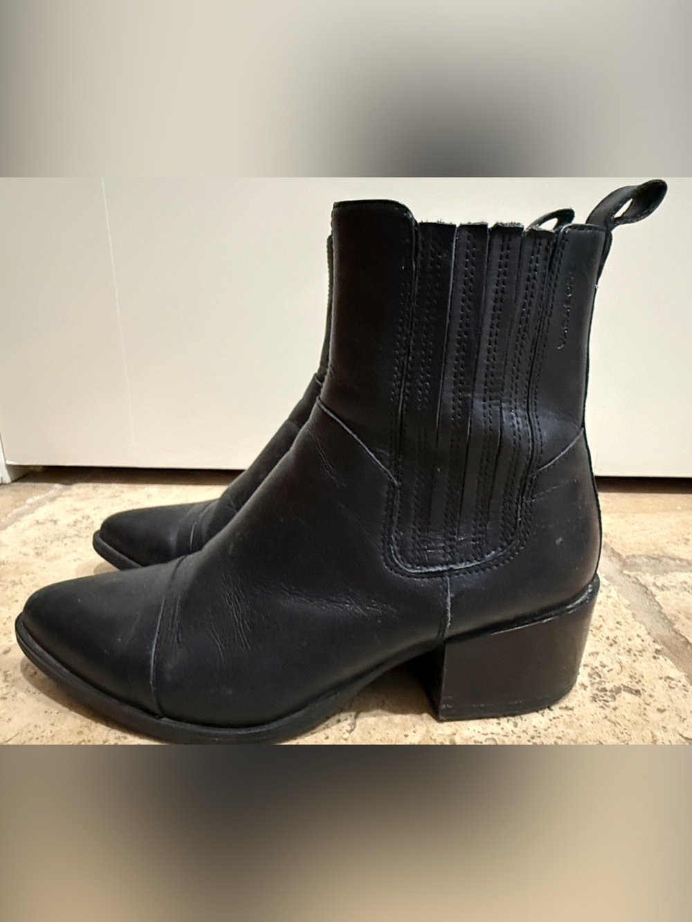 Vagabond Black Leather Chelsea Ankle Boots with Block Heel